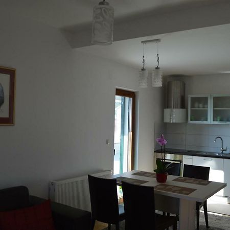 Apartmani Mila Sukosan Ngoại thất bức ảnh