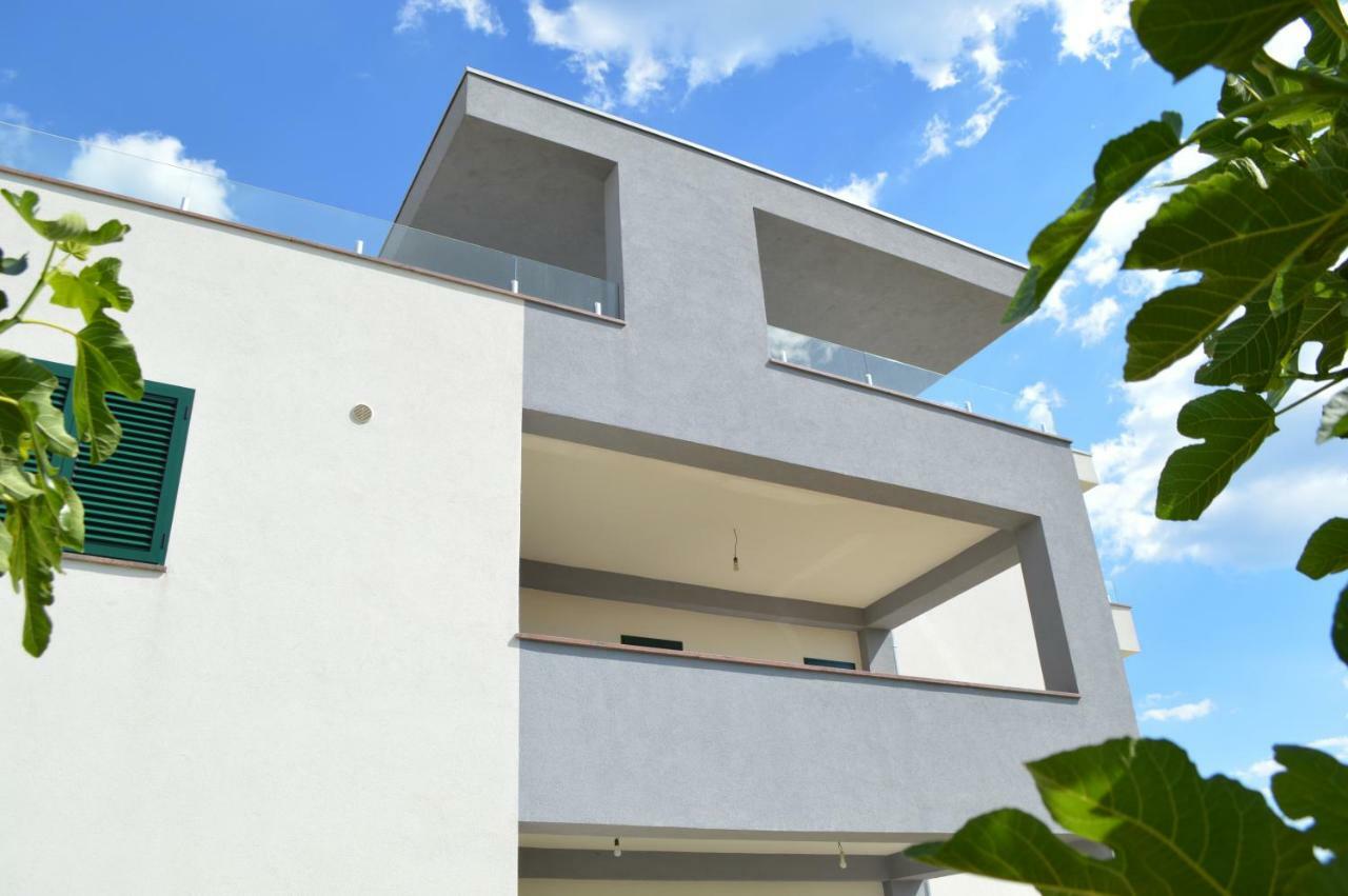 Apartmani Mila Sukosan Ngoại thất bức ảnh